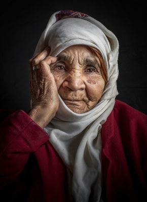 Tired of the day / Portrait  photography by Photographer Mehdi Zavvar ★1 | STRKNG