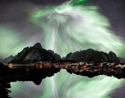 One night in Reine V / Nacht  Fotografie von Fotograf Voodoo.Photography ★1 | STRKNG