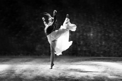 Kelly / Black and White  photography by Photographer Jan Swanepoel | STRKNG