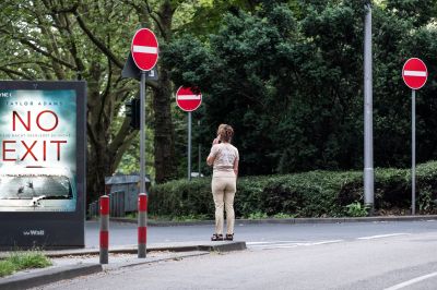 Es gibt fast immer einen (Aus)Weg / Street  Fotografie von Fotograf StefanEhlers | STRKNG