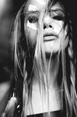 Godess of War / Portrait  photography by Photographer Madeleine Kriese ★3 | STRKNG