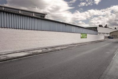 Gewerbelandschaft Halle / Konzeptionell  Fotografie von Fotograf Joe Lorenz | STRKNG