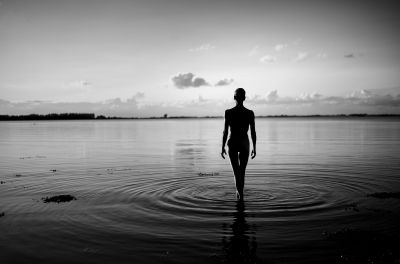 Silence / Schwarz-weiss  Fotografie von Fotograf blackwater_pure.art ★6 | STRKNG