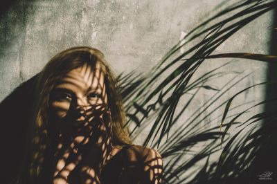 Sonia / Portrait  photography by Photographer Modry | STRKNG