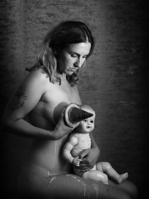 Unendliche Mutterliebe ?! / Fine Art  Fotografie von Model Susanna MV ★10 | STRKNG