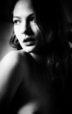 ** / Portrait  photography by Photographer Boris Mouskevich ★2 | STRKNG