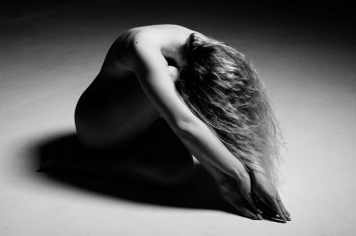 Evalana / Nude  photography by Photographer Ash Day | STRKNG