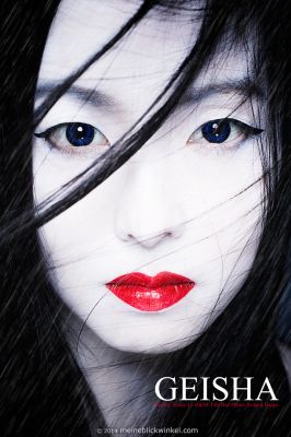 Geisha / Portrait  Fotografie von Fotograf Roland | STRKNG
