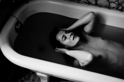 here... / Nude  Fotografie von Fotografin Suse Photo ★10 | STRKNG