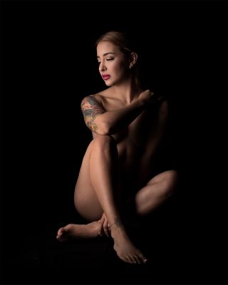 Sara Low Key / Nude  Fotografie von Fotograf andres hernandez | STRKNG