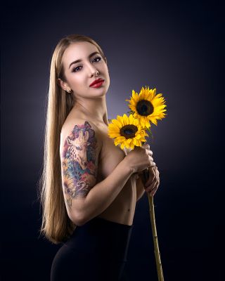 sunflowers / Portrait  Fotografie von Fotograf andres hernandez | STRKNG