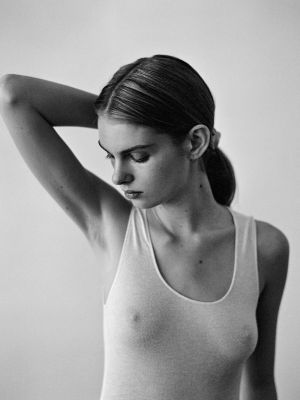 Hannah / Portrait  photography by Photographer Graefel ★27 | STRKNG