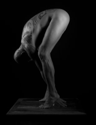 Artistic Yoga / Nude  photography by Photographer Rizzo Emilio | STRKNG