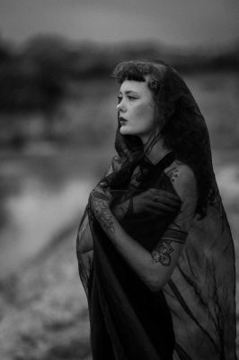 Tulle noir / Mood  photography by Model _la.lexi ★1 | STRKNG