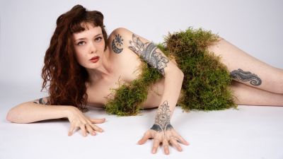 Moss-Fashion / Abstrakt  Fotografie von Model _la.lexi ★1 | STRKNG