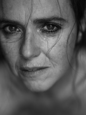 Tears (Self) / Stimmungen  Fotografie von Model Andrea ★2 | STRKNG