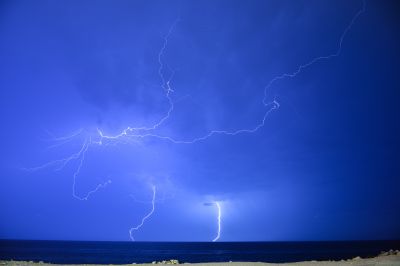 Blue Sky / Natur  Fotografie von Fotograf mory_net | STRKNG