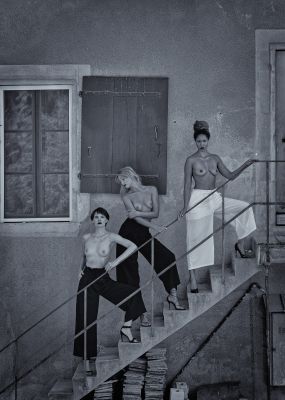Three strong women / Nude  photography by Photographer Aperture22 | STRKNG