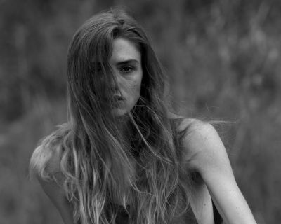 Shy / Portrait  Fotografie von Fotograf Urs Senser | STRKNG