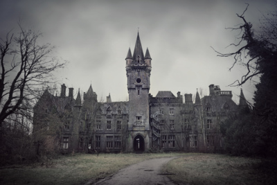 Fairy tale castle / Abandoned places  photography by Photographer Kathrin Broden ★1 | STRKNG