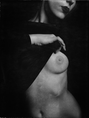 amber / Nude / portrait,schwarzweiß,analog