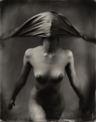 Siren of the night - © Andreas Reh / Nude
