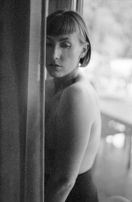 » #4/9 « / best of / Blog post by <a href="https://martinagrabinsky.strkng.com/en/">Photographer Martina Grabinsky</a> / 2021-12-19 19:44 / Nude