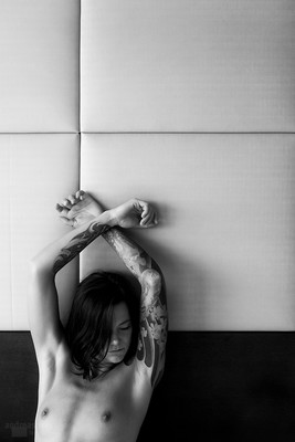 » #3/9 « / go went gone / Blog post by <a href="https://andreaspuhl.strkng.com/en/">Photographer Andreas Puhl</a> / 2020-03-29 13:03 / Nude