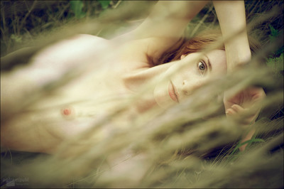 » #3/9 « / homeoutdorstudio / Blog-Beitrag von <a href="https://andreaspuhl.strkng.com/de/">Fotograf Andreas Puhl</a> / 12.04.2020 10:14 / Nude