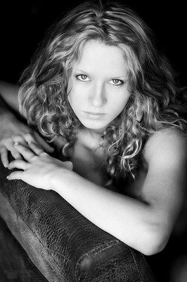 » #1/9 « / empty spaces / Blog-Beitrag von <a href="https://andreaspuhl.strkng.com/de/">Fotograf Andreas Puhl</a> / 21.05.2020 09:02 / Portrait