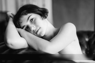 » #1/6 « / young girl / Blog post by <a href="https://andreaspuhl.strkng.com/en/">Photographer Andreas Puhl</a> / 2021-05-21 18:48 / Nude