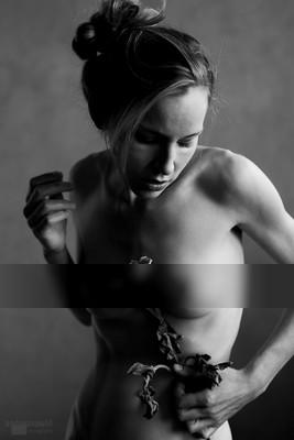 » #9/9 « / let's all join in / Blog post by <a href="https://andreaspuhl.strkng.com/en/">Photographer Andreas Puhl</a> / 2021-10-09 09:42 / Schwarz-weiss