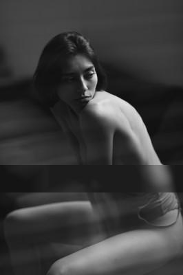 » #3/9 « / the way she moves / Blog post by <a href="https://andreaspuhl.strkng.com/en/">Photographer Andreas Puhl</a> / 2021-12-18 08:55 / Nude