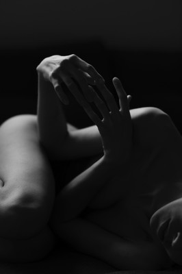 » #7/9 « / the way she moves / Blog-Beitrag von <a href="https://andreaspuhl.strkng.com/de/">Fotograf Andreas Puhl</a> / 18.12.2021 08:55 / Nude