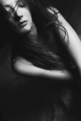 » #1/2 « / don't believe in fear / Blog-Beitrag von <a href="https://andreaspuhl.strkng.com/de/">Fotograf Andreas Puhl</a> / 19.01.2022 11:35 / Nude