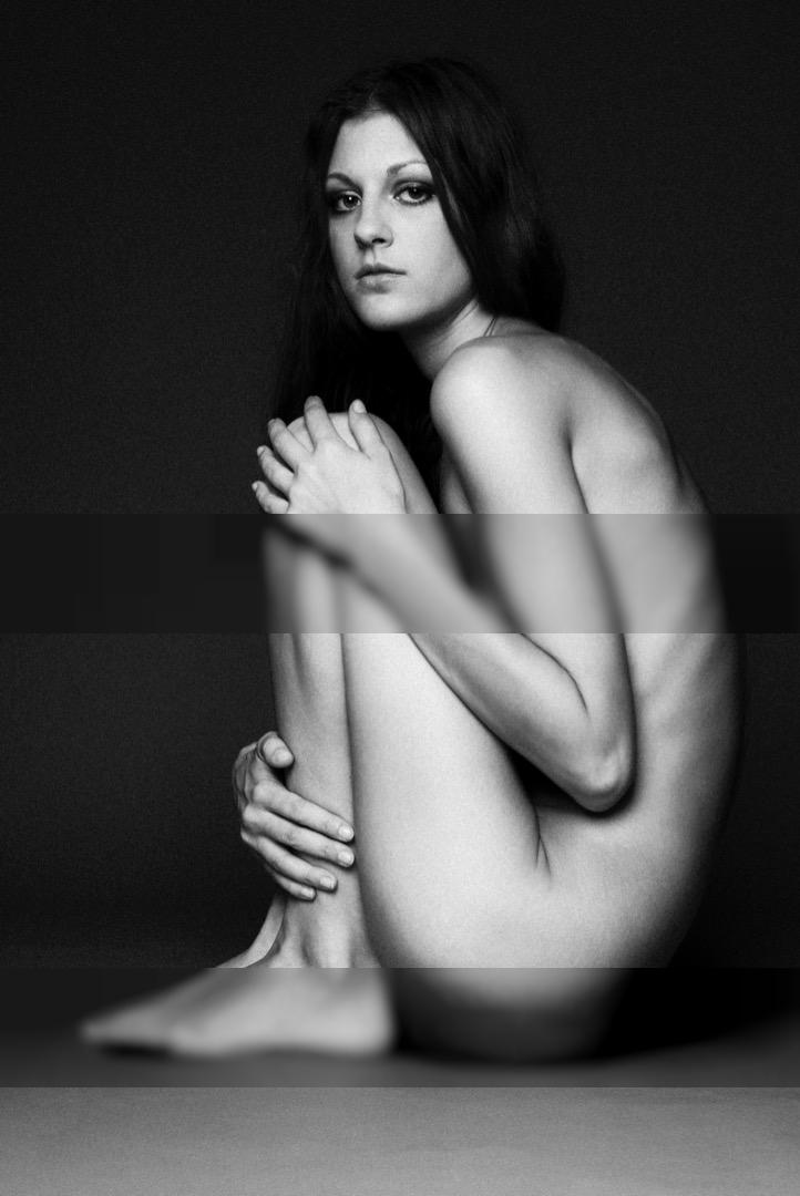 » #1/1 « / stop my mind from wandering / Blog post by <a href="https://andreaspuhl.strkng.com/en/">Photographer Andreas Puhl</a> / 2022-05-16 21:14 / Nude