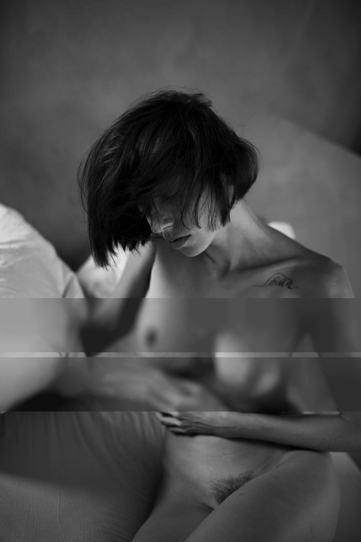 » #1/1 « / now I&#039;ve got to know much more / Blog post by <a href="https://andreaspuhl.strkng.com/en/">Photographer Andreas Puhl</a> / 2022-11-24 13:00 / Nude