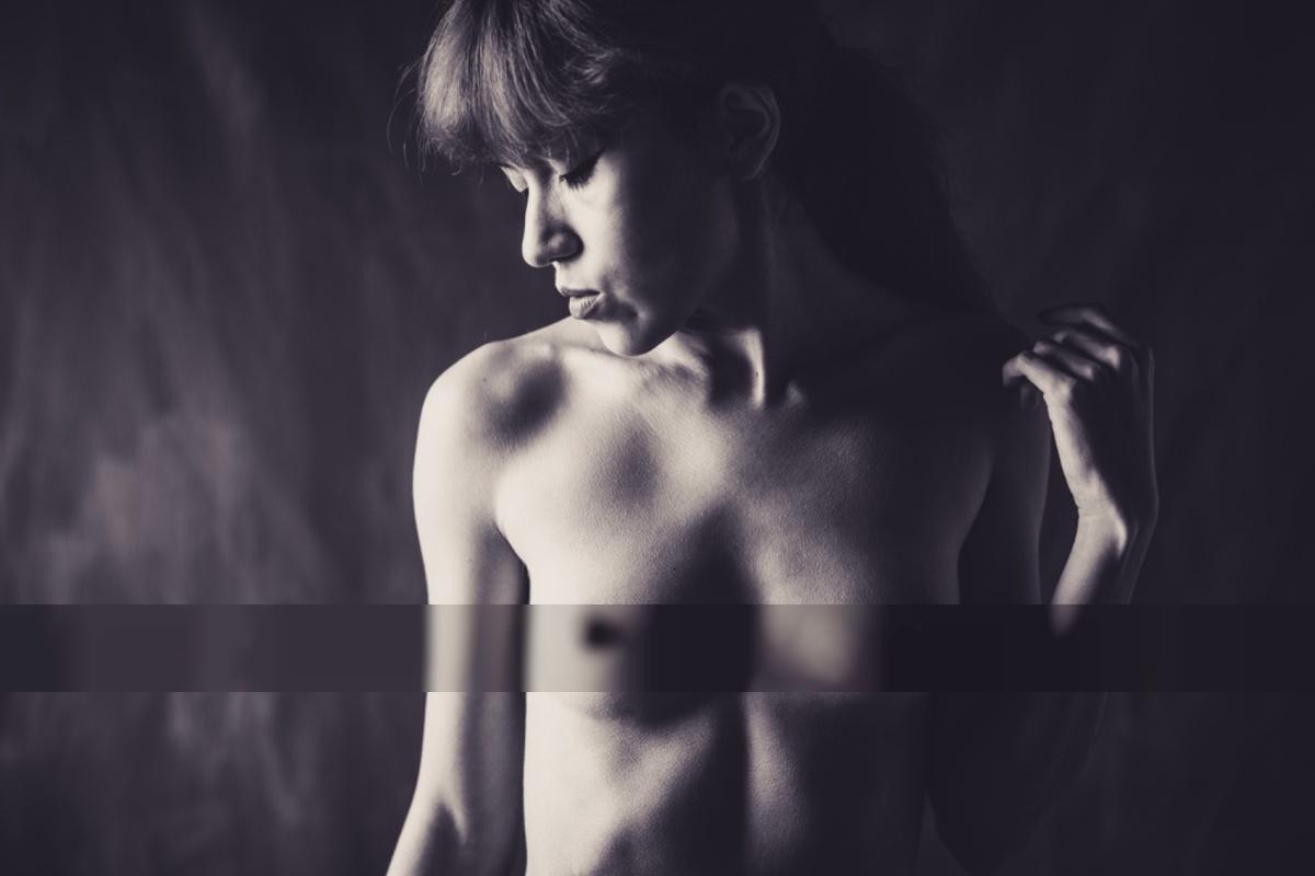 » #1/1 « / velvet sky / Blog post by <a href="https://andreaspuhl.strkng.com/en/">Photographer Andreas Puhl</a> / 2024-02-23 07:20 / Nude