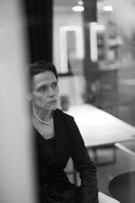 » #5/9 « / A Woman´s story / Blog-Beitrag von <a href="https://strkng.com/de/fotograf/a-g-p/">Fotograf a_g_p</a> / 29.01.2024 10:38 / Portrait