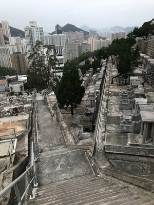 Friedhof in Chai Wan / Street