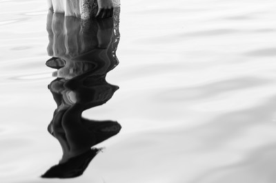 » #1/6 « / In deep water / Blog-Beitrag von <a href="https://strkng.com/de/fotografin/astrid+susanna+schulz/">Fotografin Astrid Susanna Schulz</a> / 06.08.2019 12:15 / Schwarz-weiss