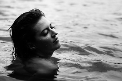 » #5/6 « / In deep water / Blog-Beitrag von <a href="https://strkng.com/de/fotografin/astrid+susanna+schulz/">Fotografin Astrid Susanna Schulz</a> / 06.08.2019 12:15 / Schwarz-weiss