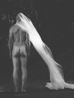 » #7/9 « / Male bodies / Blog post by <a href="https://strkng.com/en/photographer/astrid+susanna+schulz/">Photographer Astrid Susanna Schulz</a> / 2019-12-13 23:16 / Nude