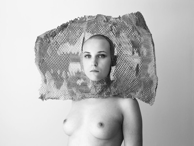 » #1/3 « / Gina / Blog-Beitrag von <a href="https://strkng.com/de/fotografin/astrid+susanna+schulz/">Fotografin Astrid Susanna Schulz</a> / 28.05.2020 12:02 / Nude