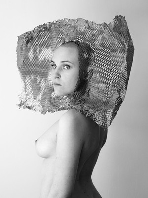 » #2/3 « / Gina / Blog post by <a href="https://strkng.com/en/photographer/astrid+susanna+schulz/">Photographer Astrid Susanna Schulz</a> / 2020-05-28 12:02 / Nude