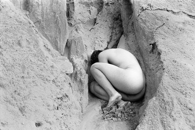 » #2/4 « / Sandwelt / Blog post by <a href="https://strkng.com/en/photographer/astrid+susanna+schulz/">Photographer Astrid Susanna Schulz</a> / 2021-10-16 13:44 / Nude