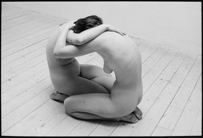 » #1/5 « / Anonymous Nudes / Blog post by <a href="https://strkng.com/en/photographer/astrid+susanna+schulz/">Photographer Astrid Susanna Schulz</a> / 2022-02-02 20:25 / Nude / analog,analogue,analogphotography,minoltaxe-1,Kentmere400,pushedfilm