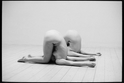 » #5/5 « / Anonymous Nudes / Blog-Beitrag von <a href="https://strkng.com/de/fotografin/astrid+susanna+schulz/">Fotografin Astrid Susanna Schulz</a> / 02.02.2022 20:25 / Nude / analog,analogue,minoltaxe-1,Kentmere,Kentmere400,pushedfilm,pushedto800,selfdevelopedfilm