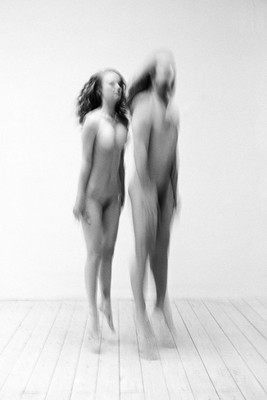 » #1/3 « / Untitled / Blog post by <a href="https://strkng.com/en/photographer/astrid+susanna+schulz/">Photographer Astrid Susanna Schulz</a> / 2022-03-31 14:31 / Nude