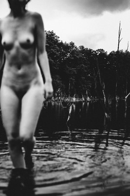 » #9/9 « / Wasserberührung / Blog post by <a href="https://strkng.com/en/photographer/sinnlicht-fotografie/">Photographer Sinnlicht-Fotografie</a> / 2019-08-02 18:35